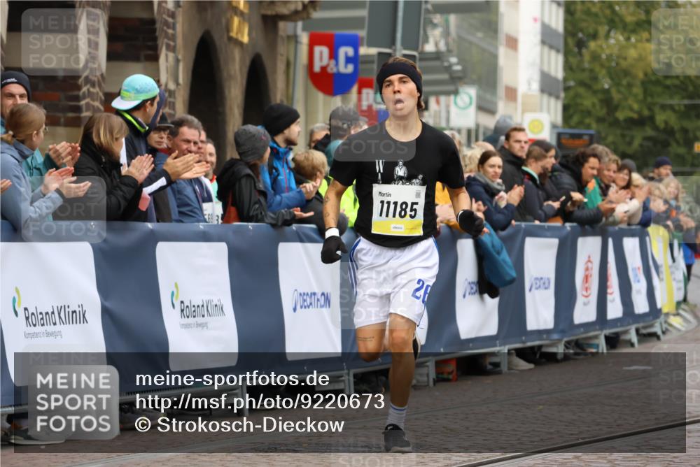 05.10.2025 - 20. swb-Marathon Bremen Strokosch-Dieckow http://msf.ph/oto/9220673 05.10.2025 10:36:26 Ziel 11185, 11687 meine-sportfotos.de