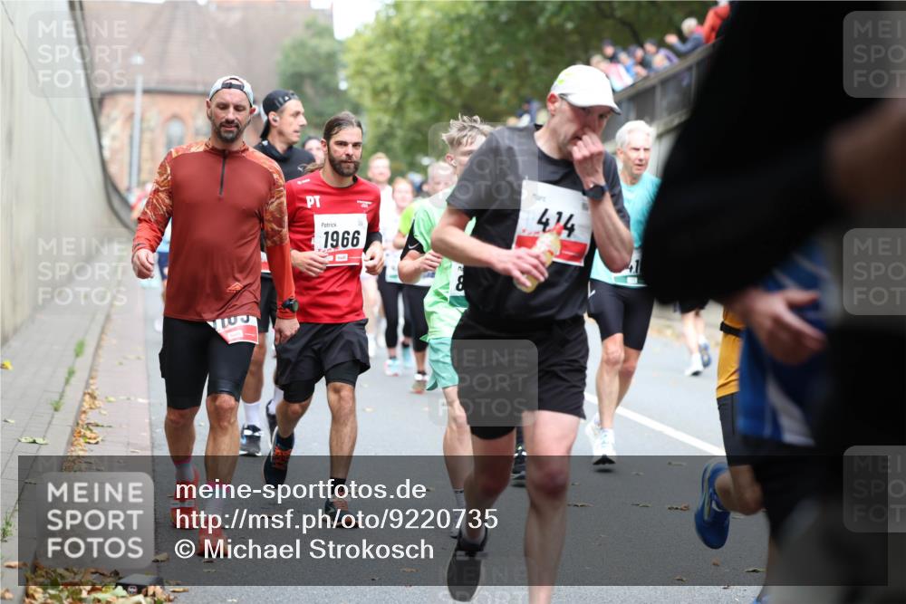 05.10.2025 - 20. swb-Marathon Bremen Michael Strokosch http://msf.ph/oto/9220735 05.10.2025 12:50:32 Laufen 1966, 404 meine-sportfotos.de