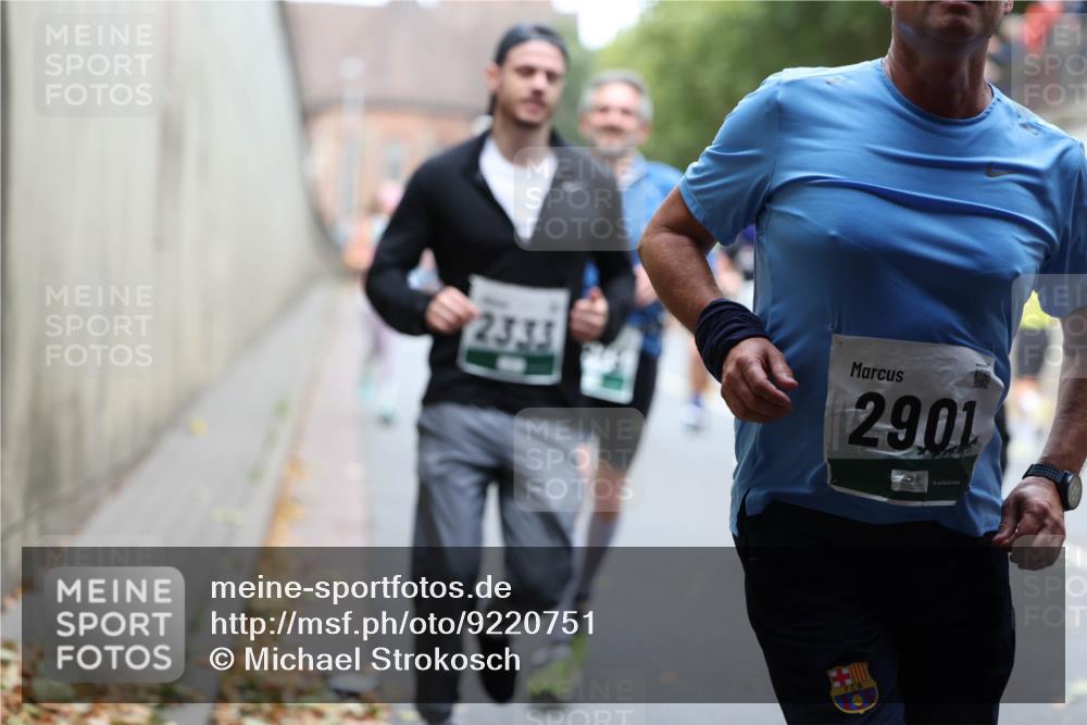 05.10.2025 - 20. swb-Marathon Bremen Michael Strokosch http://msf.ph/oto/9220751 05.10.2025 12:50:38 Laufen 2333, 2901 meine-sportfotos.de