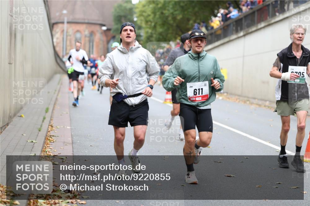 05.10.2025 - 20. swb-Marathon Bremen Michael Strokosch http://msf.ph/oto/9220855 05.10.2025 12:51:10 Laufen 611, 044, 05 meine-sportfotos.de