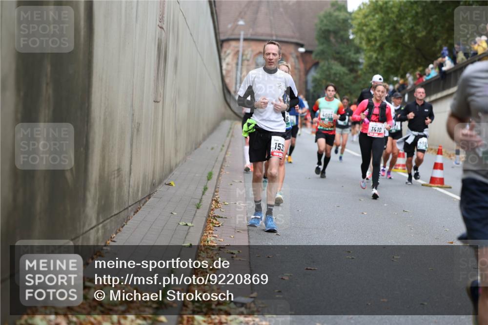 05.10.2025 - 20. swb-Marathon Bremen Michael Strokosch http://msf.ph/oto/9220869 05.10.2025 12:51:14 Laufen 153, 4001, 1410 meine-sportfotos.de
