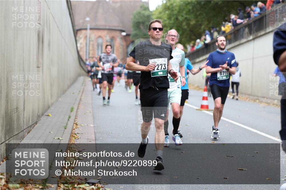 05.10.2025 - 20. swb-Marathon Bremen Michael Strokosch http://msf.ph/oto/9220899 05.10.2025 12:51:23 Laufen 273, 671 meine-sportfotos.de
