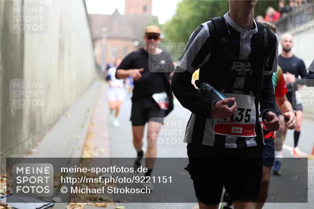 05.10.2025 - 20. swb-Marathon Bremen Michael Strokosch http://msf.ph/oto/9221151 05.10.2025 12:52:48 Laufen 35 meine-sportfotos.de