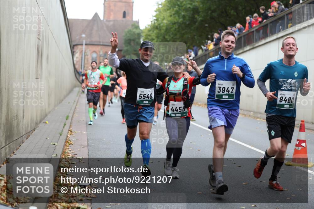 05.10.2025 - 20. swb-Marathon Bremen Michael Strokosch http://msf.ph/oto/9221207 05.10.2025 12:53:08 Laufen 5549, 4458, 3947, 8480 meine-sportfotos.de