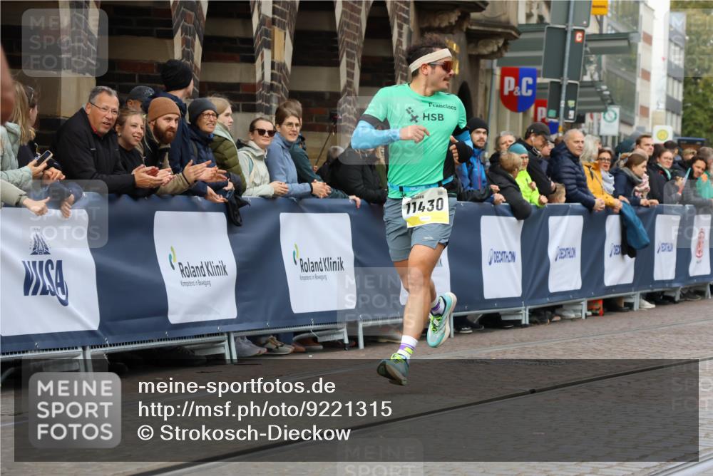 05.10.2025 - 20. swb-Marathon Bremen Strokosch-Dieckow http://msf.ph/oto/9221315 05.10.2025 10:38:23 Ziel 9809, 11430 meine-sportfotos.de
