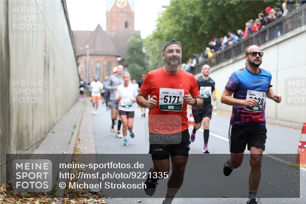 05.10.2025 - 20. swb-Marathon Bremen Michael Strokosch http://msf.ph/oto/9221335 05.10.2025 12:53:57 Laufen 5171, 13, 2024, 20 meine-sportfotos.de