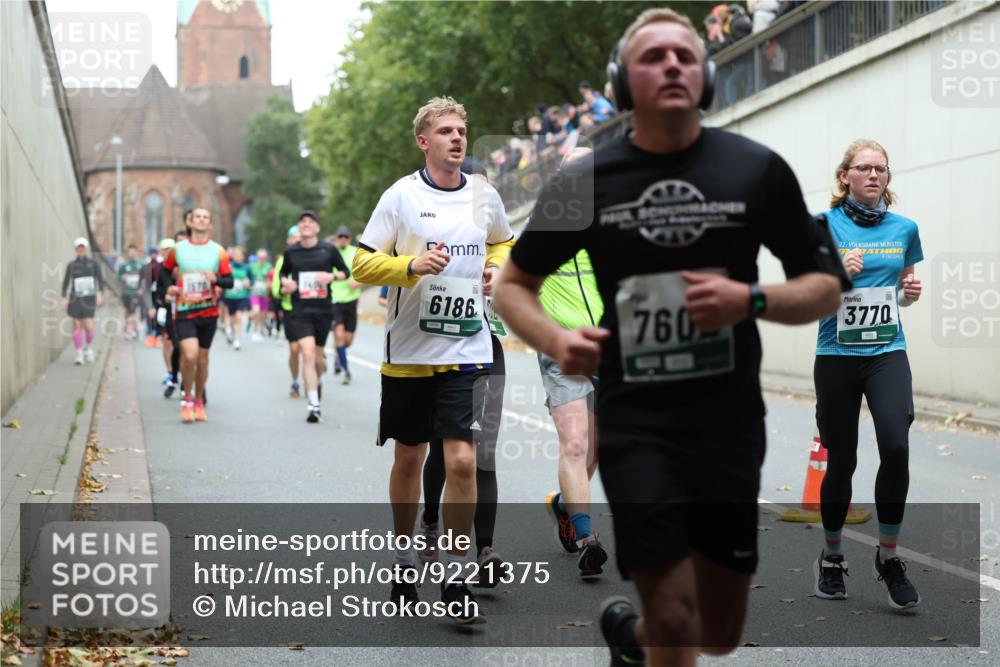 05.10.2025 - 20. swb-Marathon Bremen Michael Strokosch http://msf.ph/oto/9221375 05.10.2025 12:54:13 Laufen 22, 6186, 760, 3770 meine-sportfotos.de