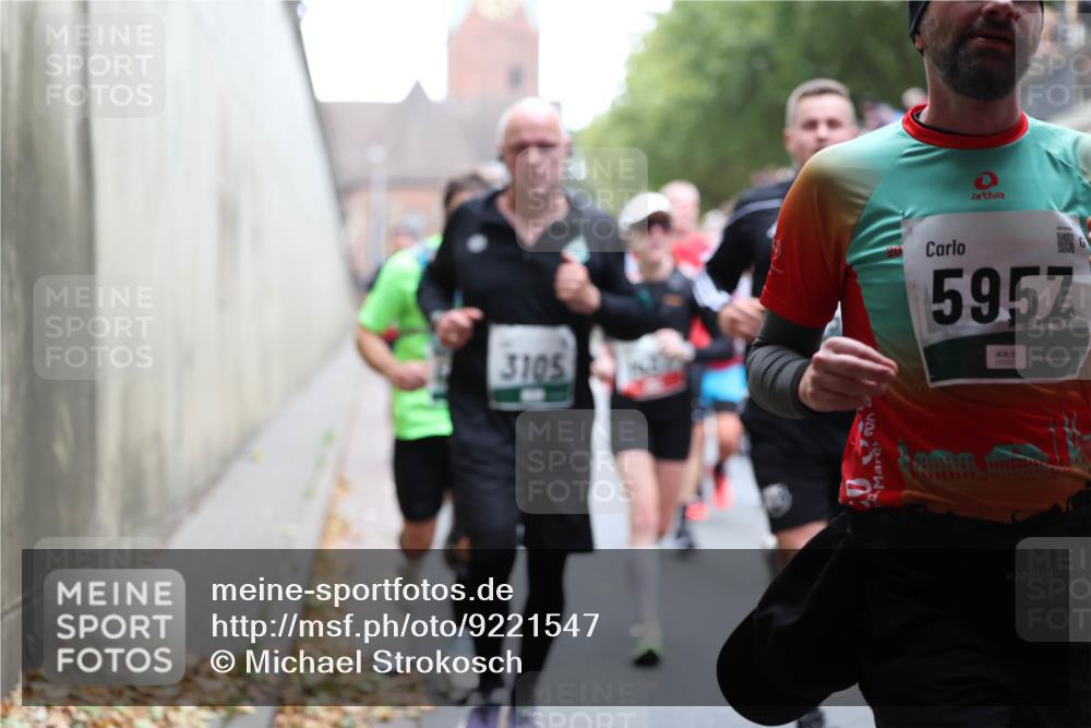 05.10.2025 - 20. swb-Marathon Bremen Michael Strokosch http://msf.ph/oto/9221547 05.10.2025 12:55:29 Laufen 3105, 5957 meine-sportfotos.de
