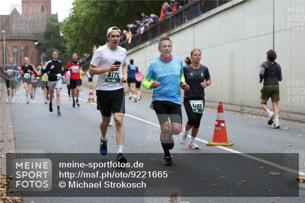 05.10.2025 - 20. swb-Marathon Bremen Michael Strokosch http://msf.ph/oto/9221665 05.10.2025 12:56:09 Laufen 8175, 6586 meine-sportfotos.de