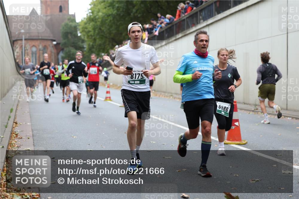 05.10.2025 - 20. swb-Marathon Bremen Michael Strokosch http://msf.ph/oto/9221666 05.10.2025 12:56:10 Laufen 8175, 6586 meine-sportfotos.de