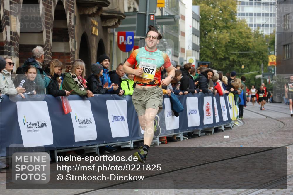 05.10.2025 - 20. swb-Marathon Bremen Strokosch-Dieckow http://msf.ph/oto/9221825 05.10.2025 10:40:08 Ziel 11567 meine-sportfotos.de