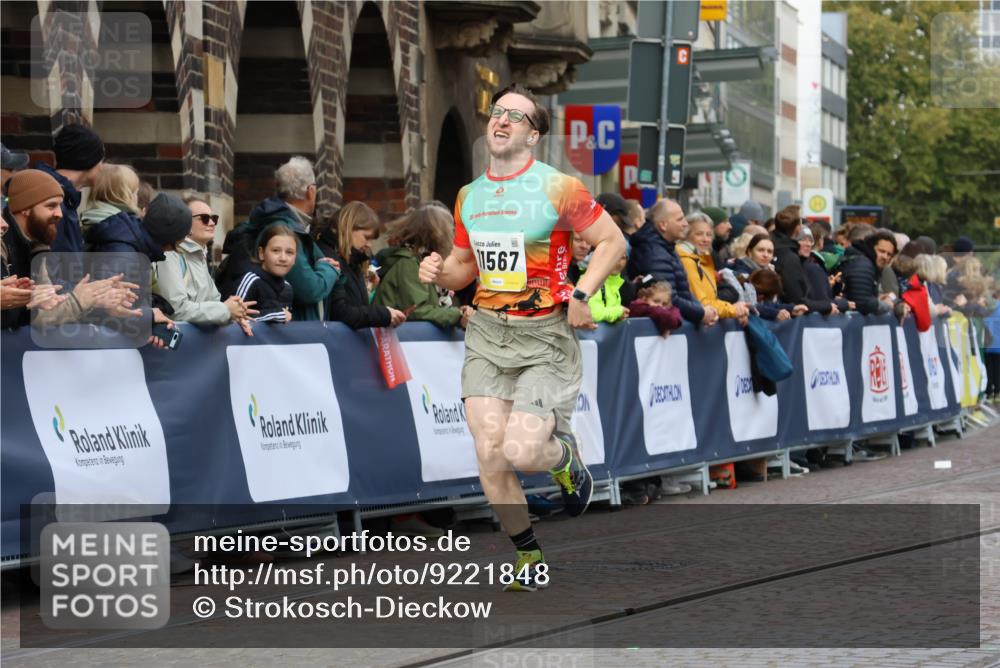 05.10.2025 - 20. swb-Marathon Bremen Strokosch-Dieckow http://msf.ph/oto/9221848 05.10.2025 10:40:09 Ziel 11567 meine-sportfotos.de