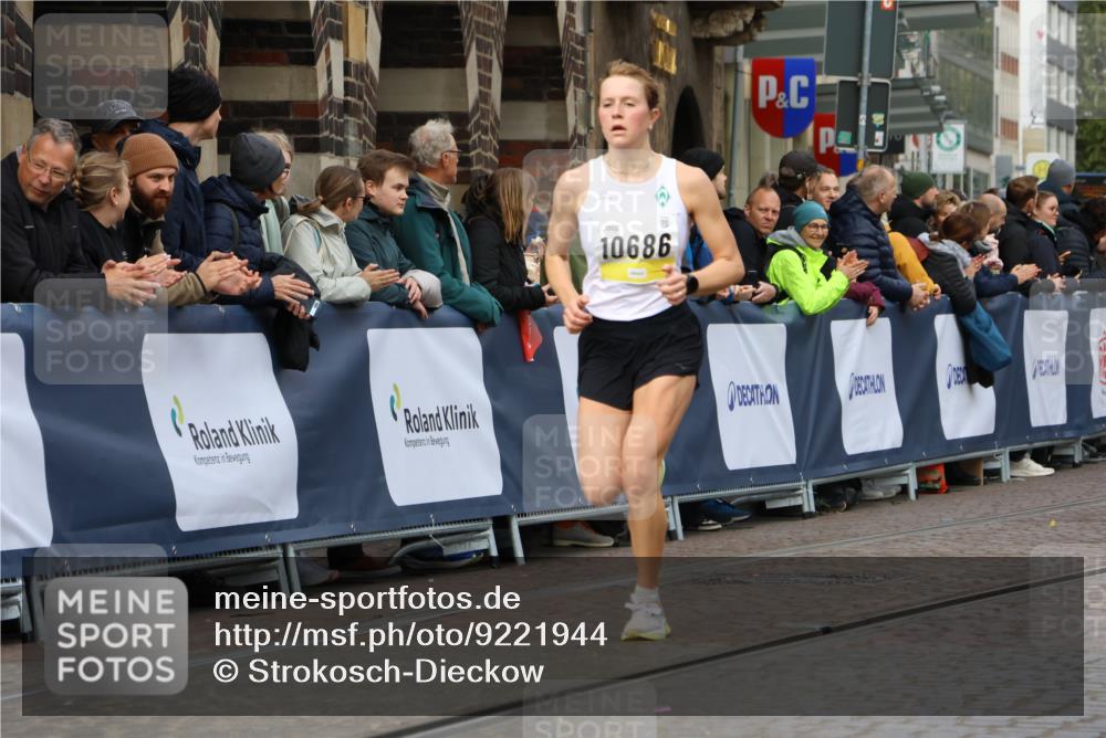 05.10.2025 - 20. swb-Marathon Bremen Strokosch-Dieckow http://msf.ph/oto/9221944 05.10.2025 10:40:30 Ziel 10686, 11114 meine-sportfotos.de