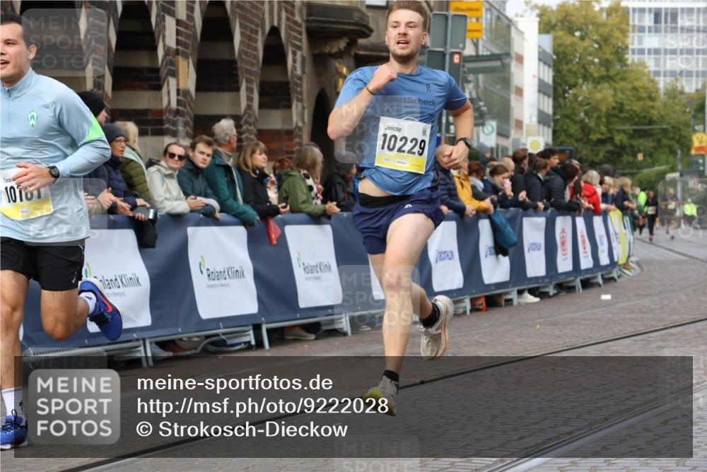 05.10.2025 - 20. swb-Marathon Bremen Strokosch-Dieckow http://msf.ph/oto/9222028 05.10.2025 10:40:46 Ziel 10161, 10229 meine-sportfotos.de