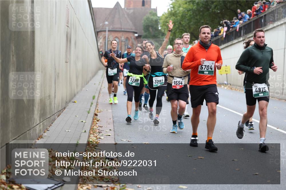 05.10.2025 - 20. swb-Marathon Bremen Michael Strokosch http://msf.ph/oto/9222031 05.10.2025 12:58:21 Laufen 5740, 7280, 3292, 1554, 5704, 48, 15 meine-sportfotos.de