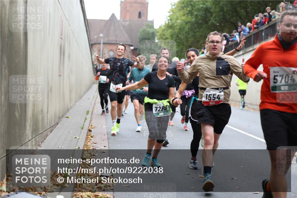 05.10.2025 - 20. swb-Marathon Bremen Michael Strokosch http://msf.ph/oto/9222038 05.10.2025 12:58:22 Laufen 1312, 7280, 1554, 5704 meine-sportfotos.de