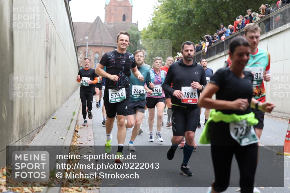 05.10.2025 - 20. swb-Marathon Bremen Michael Strokosch http://msf.ph/oto/9222043 05.10.2025 12:58:23 Laufen 83, 1, 5740, 7480, 6144, 1885, 721, 91 meine-sportfotos.de