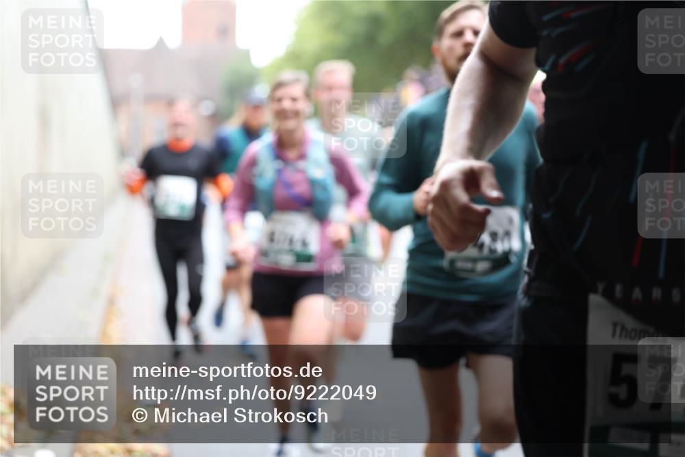 05.10.2025 - 20. swb-Marathon Bremen Michael Strokosch http://msf.ph/oto/9222049 05.10.2025 12:58:25 Laufen 57 meine-sportfotos.de