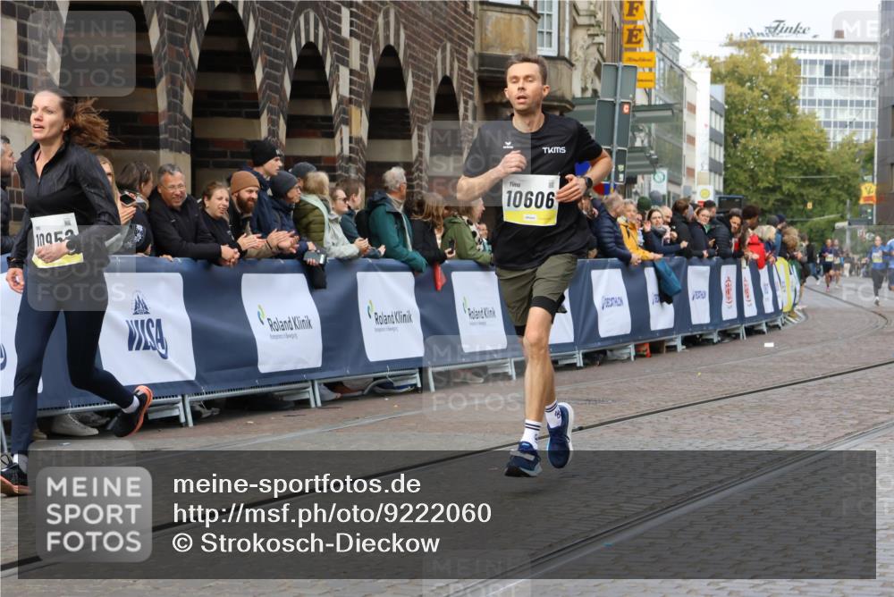 05.10.2025 - 20. swb-Marathon Bremen Strokosch-Dieckow http://msf.ph/oto/9222060 05.10.2025 10:41:08 Ziel 10606, 10952, 11069 meine-sportfotos.de