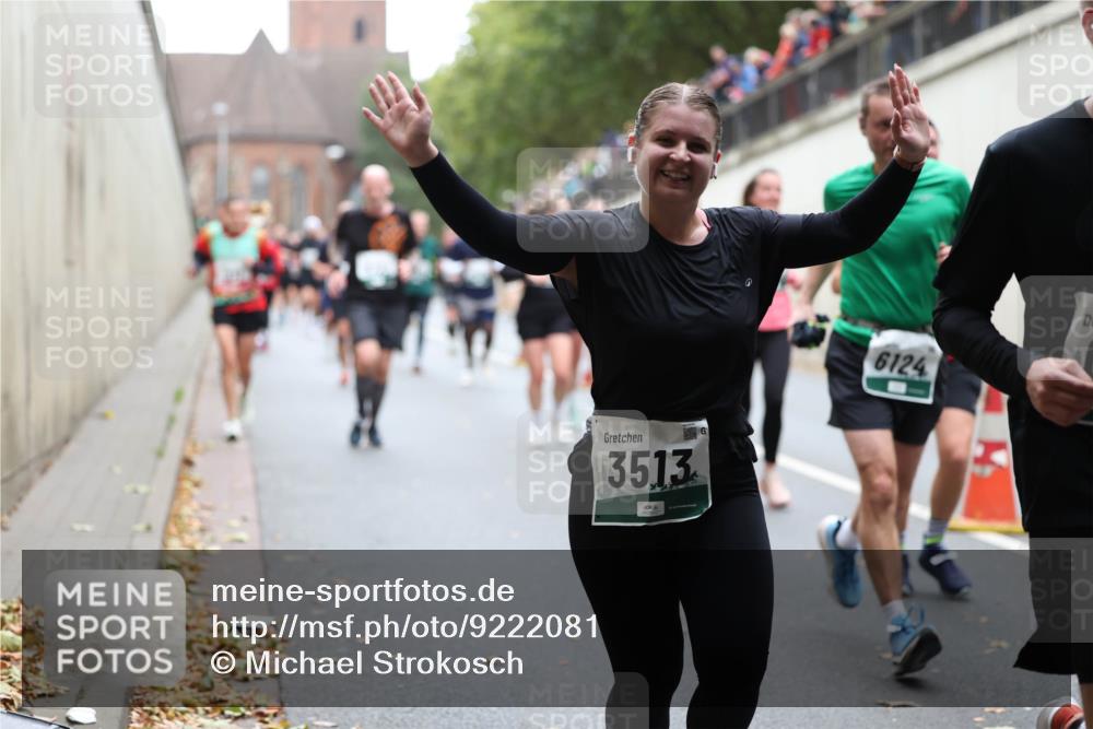05.10.2025 - 20. swb-Marathon Bremen Michael Strokosch http://msf.ph/oto/9222081 05.10.2025 12:58:35 Laufen 3513, 6124 meine-sportfotos.de