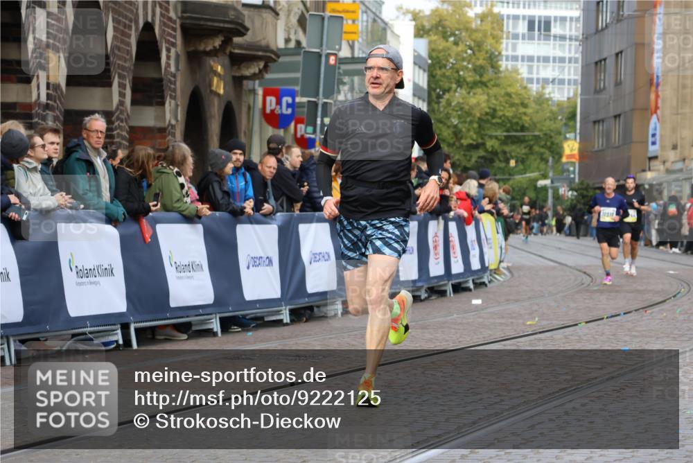 05.10.2025 - 20. swb-Marathon Bremen Strokosch-Dieckow http://msf.ph/oto/9222125 05.10.2025 10:41:19 Ziel 9262, 10910, 11069, 11086 meine-sportfotos.de