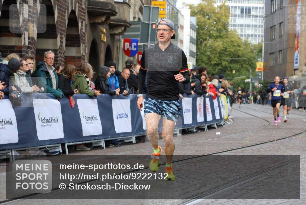 05.10.2025 - 20. swb-Marathon Bremen Strokosch-Dieckow http://msf.ph/oto/9222132 05.10.2025 10:41:19 Ziel 9262, 10910, 11069, 11086 meine-sportfotos.de