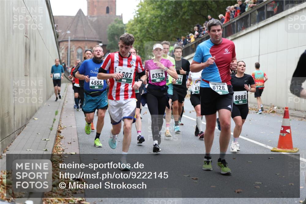 05.10.2025 - 20. swb-Marathon Bremen Michael Strokosch http://msf.ph/oto/9222145 05.10.2025 12:58:58 Laufen 4555, 607, 6357, 37, 67, 8126, 8988 meine-sportfotos.de