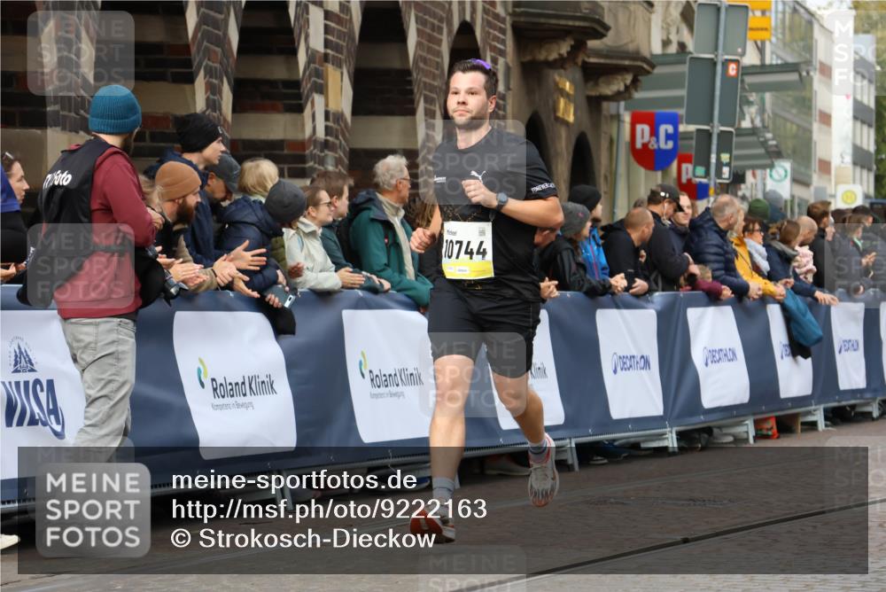 05.10.2025 - 20. swb-Marathon Bremen Strokosch-Dieckow http://msf.ph/oto/9222163 05.10.2025 10:41:28 Ziel 10744, 10910 meine-sportfotos.de