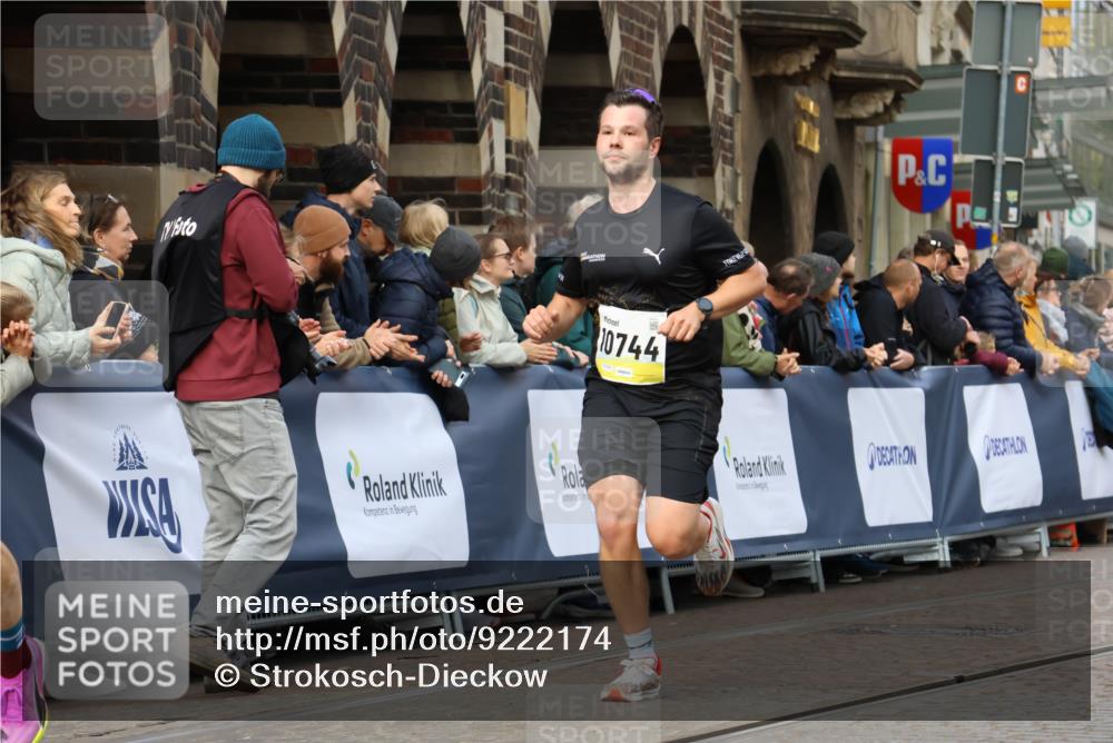 05.10.2025 - 20. swb-Marathon Bremen Strokosch-Dieckow http://msf.ph/oto/9222174 05.10.2025 10:41:28 Ziel 10744, 10910 meine-sportfotos.de