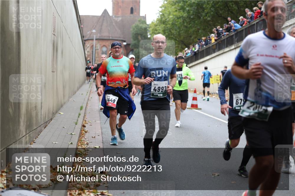 05.10.2025 - 20. swb-Marathon Bremen Michael Strokosch http://msf.ph/oto/9222213 05.10.2025 12:59:17 Laufen 636, 5, 2, 1449, 202, 4997, 929, 679, 201 meine-sportfotos.de