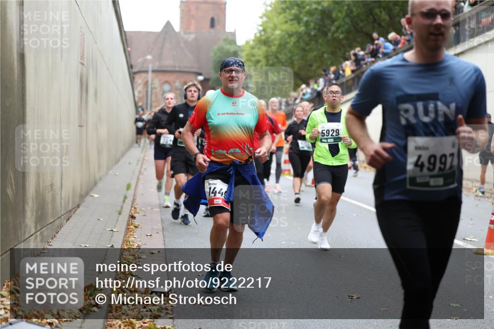 05.10.2025 - 20. swb-Marathon Bremen Michael Strokosch http://msf.ph/oto/9222217 05.10.2025 12:59:19 Laufen 20, 144, 5929, 4997 meine-sportfotos.de