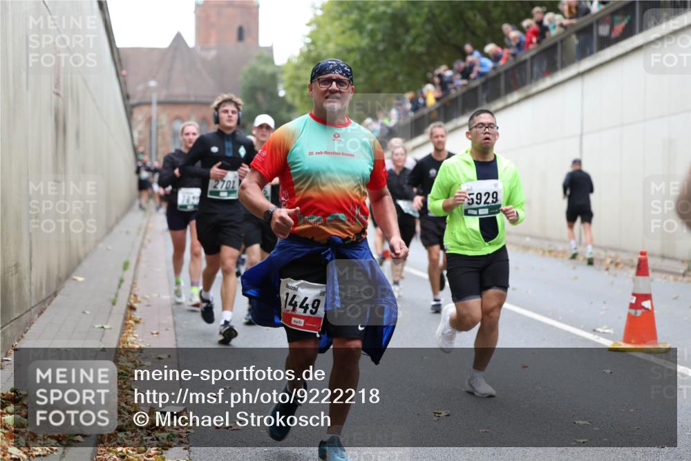05.10.2025 - 20. swb-Marathon Bremen Michael Strokosch http://msf.ph/oto/9222218 05.10.2025 12:59:19 Laufen 2701, 20, 1449, 5929 meine-sportfotos.de
