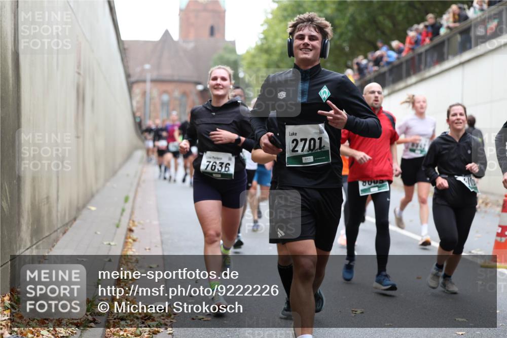 05.10.2025 - 20. swb-Marathon Bremen Michael Strokosch http://msf.ph/oto/9222226 05.10.2025 12:59:21 Laufen 7636, 2701 meine-sportfotos.de