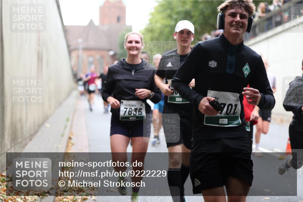 05.10.2025 - 20. swb-Marathon Bremen Michael Strokosch http://msf.ph/oto/9222229 05.10.2025 12:59:21 Laufen 7636, 701, 71 meine-sportfotos.de