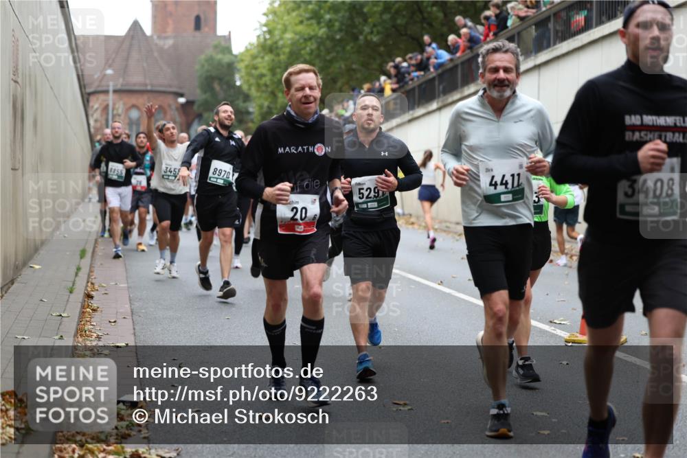 05.10.2025 - 20. swb-Marathon Bremen Michael Strokosch http://msf.ph/oto/9222263 05.10.2025 12:59:31 Laufen 1855, 345, 8970, 20, 529, 4411, 3408 meine-sportfotos.de