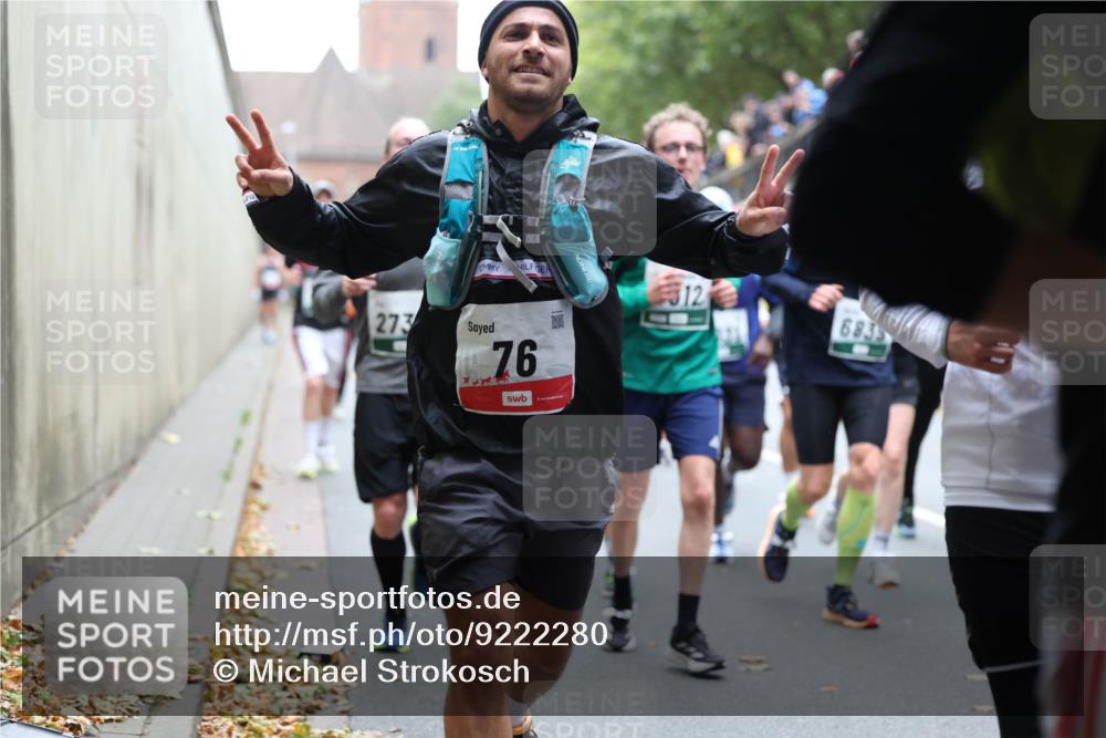 05.10.2025 - 20. swb-Marathon Bremen Michael Strokosch http://msf.ph/oto/9222280 05.10.2025 12:59:37 Laufen 273, 76, 12, 6835 meine-sportfotos.de