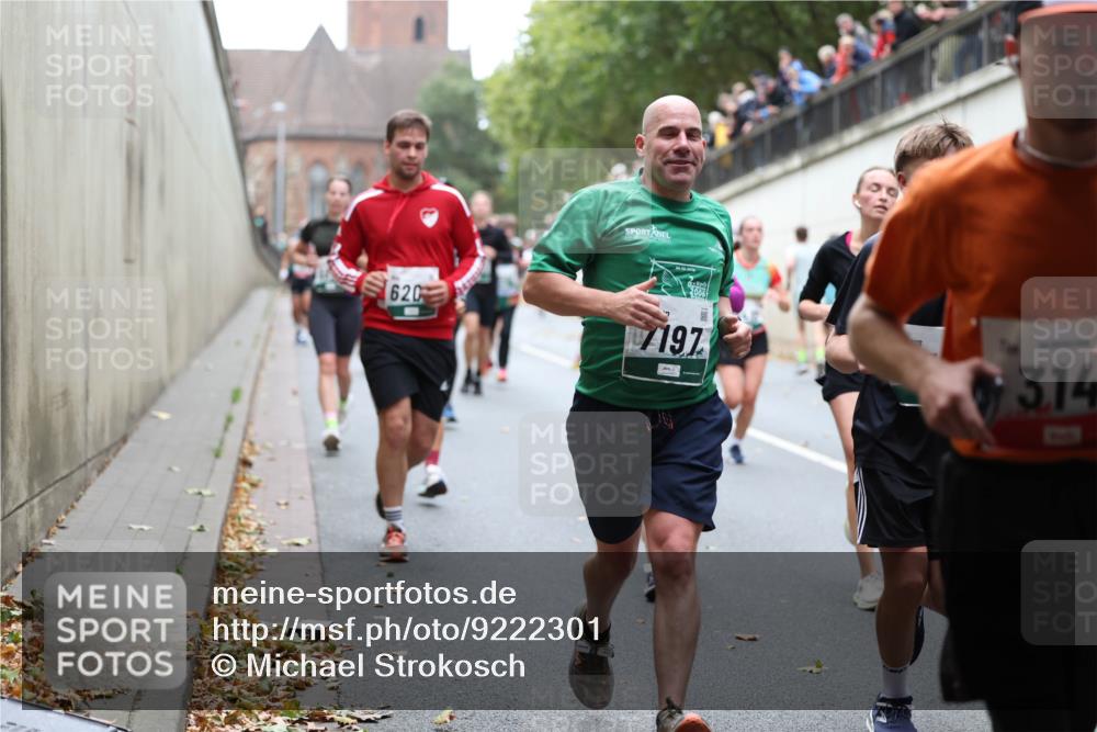 05.10.2025 - 20. swb-Marathon Bremen Michael Strokosch http://msf.ph/oto/9222301 05.10.2025 12:59:44 Laufen 620, 2008, 197, 3, 14 meine-sportfotos.de