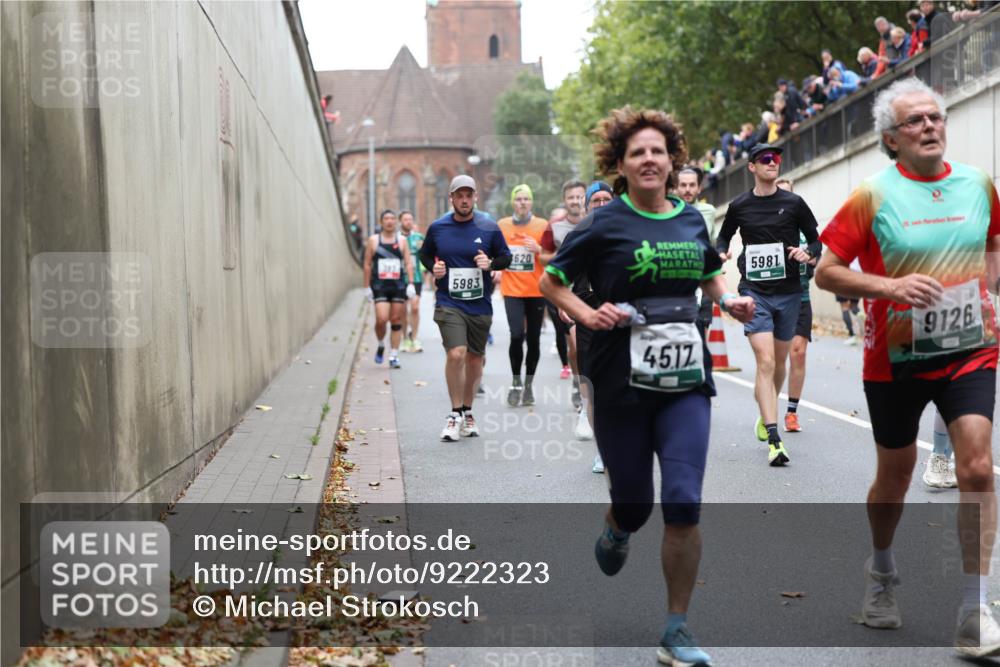 05.10.2025 - 20. swb-Marathon Bremen Michael Strokosch http://msf.ph/oto/9222323 05.10.2025 12:59:51 Laufen 620, 5981, 5983, 4517, 1, 9126 meine-sportfotos.de