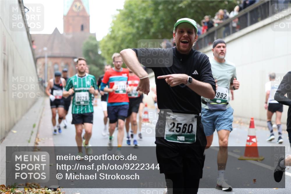 05.10.2025 - 20. swb-Marathon Bremen Michael Strokosch http://msf.ph/oto/9222344 05.10.2025 12:59:57 Laufen 7025, 2560, 992 meine-sportfotos.de