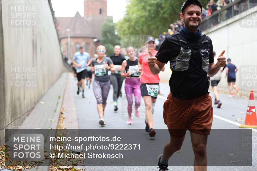 05.10.2025 - 20. swb-Marathon Bremen Michael Strokosch http://msf.ph/oto/9222371 05.10.2025 13:00:06 Laufen 1576, 285 meine-sportfotos.de