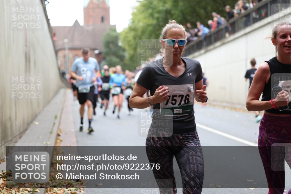 05.10.2025 - 20. swb-Marathon Bremen Michael Strokosch http://msf.ph/oto/9222376 05.10.2025 13:00:08 Laufen 7576 meine-sportfotos.de