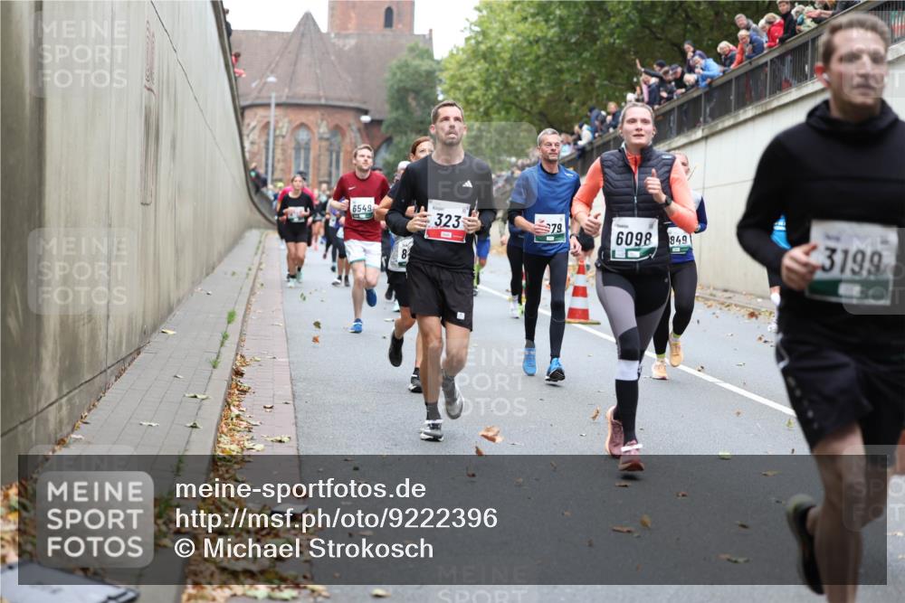 05.10.2025 - 20. swb-Marathon Bremen Michael Strokosch http://msf.ph/oto/9222396 05.10.2025 13:00:19 Laufen 6549, 8, 323, 79, 6098, 849, 3199 meine-sportfotos.de