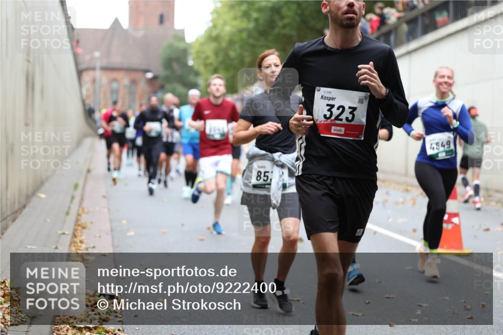 05.10.2025 - 20. swb-Marathon Bremen Michael Strokosch http://msf.ph/oto/9222400 05.10.2025 13:00:21 Laufen 85, 01388, 323, 4849 meine-sportfotos.de