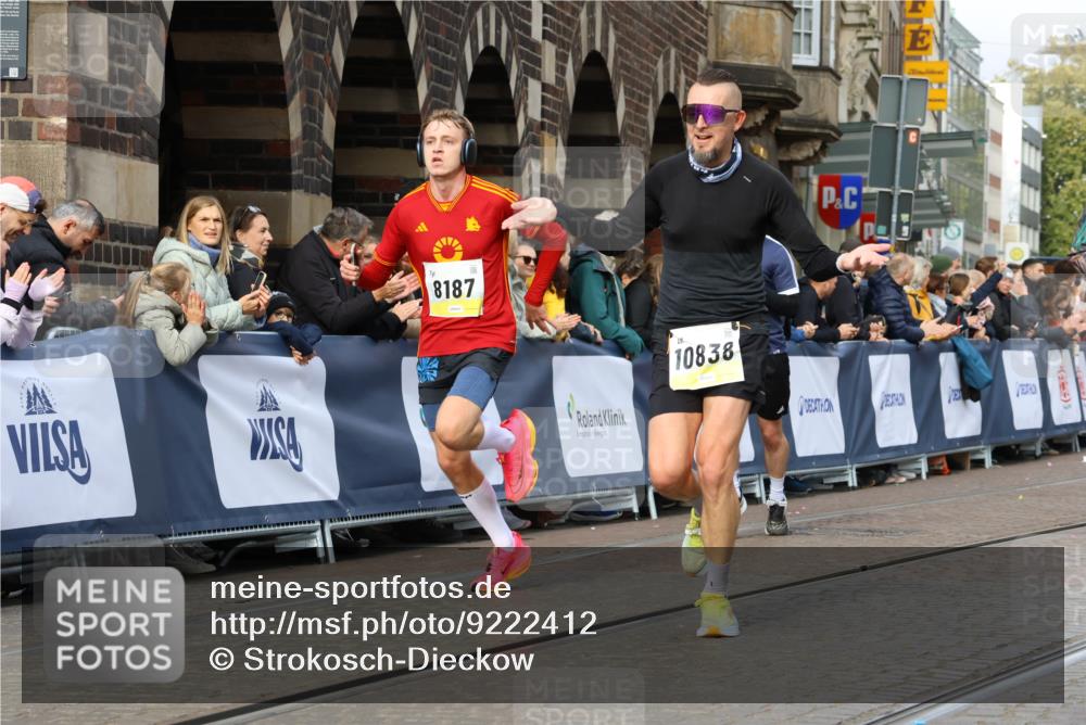05.10.2025 - 20. swb-Marathon Bremen Strokosch-Dieckow http://msf.ph/oto/9222412 05.10.2025 10:42:15 Ziel 8187, 9364, 9700, 9775, 10375, 10838, 11217, 11422 meine-sportfotos.de