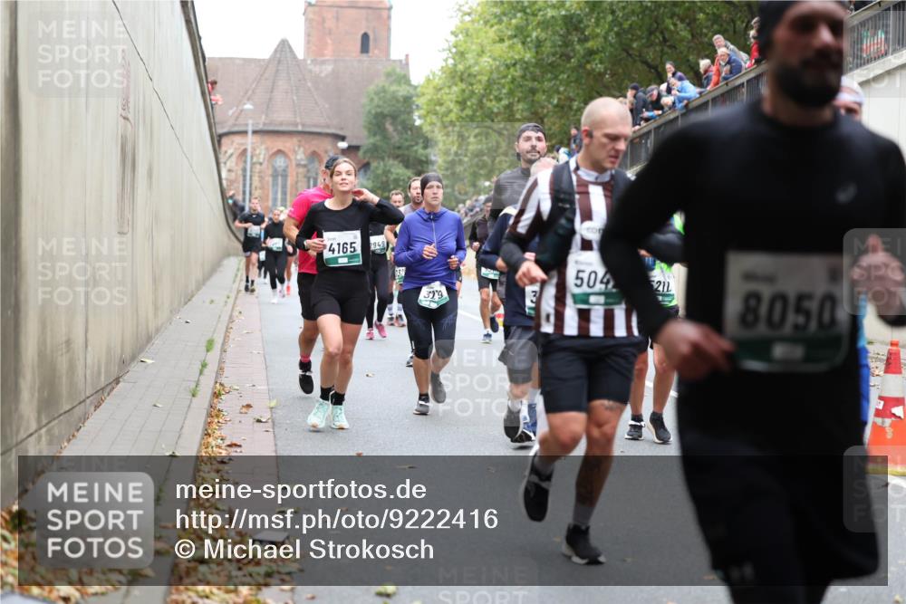 05.10.2025 - 20. swb-Marathon Bremen Michael Strokosch http://msf.ph/oto/9222416 05.10.2025 13:00:25 Laufen 4165, 2949, 319, 3, 504, 211, 8050 meine-sportfotos.de