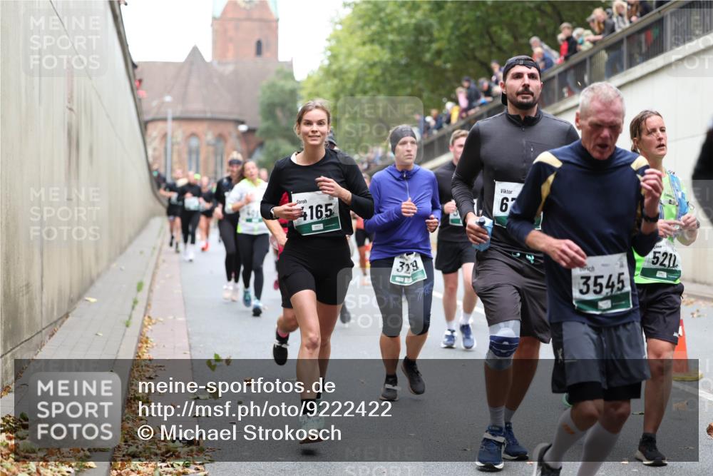05.10.2025 - 20. swb-Marathon Bremen Michael Strokosch http://msf.ph/oto/9222422 05.10.2025 13:00:27 Laufen 165, 39, 67, 3545, 5211 meine-sportfotos.de