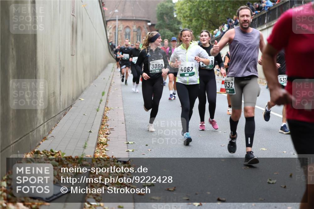 05.10.2025 - 20. swb-Marathon Bremen Michael Strokosch http://msf.ph/oto/9222428 05.10.2025 13:00:29 Laufen 3060, 4062, 9, 032, 531 meine-sportfotos.de