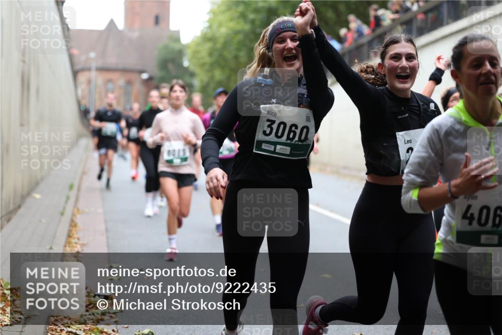05.10.2025 - 20. swb-Marathon Bremen Michael Strokosch http://msf.ph/oto/9222435 05.10.2025 13:00:31 Laufen 09, 3060, 08561, 406 meine-sportfotos.de
