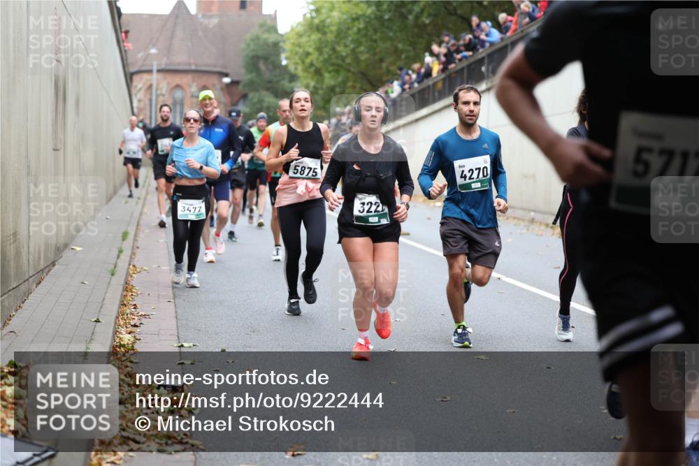 05.10.2025 - 20. swb-Marathon Bremen Michael Strokosch http://msf.ph/oto/9222444 05.10.2025 13:00:37 Laufen 3472, 5875, 322, 4270, 5712 meine-sportfotos.de