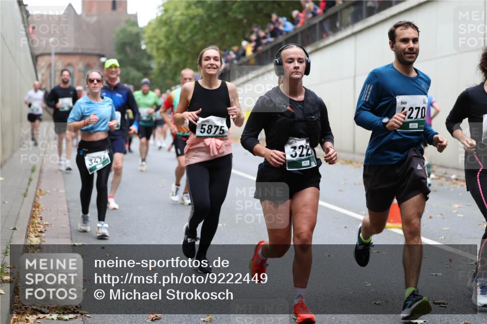 05.10.2025 - 20. swb-Marathon Bremen Michael Strokosch http://msf.ph/oto/9222449 05.10.2025 13:00:38 Laufen 5875, 3414, 322, 270 meine-sportfotos.de
